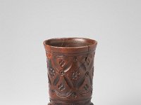 Ame Ker 16  Ame Ker 16, Mexiko, Bundesstaat Jalisco, Guadalajara/Tonalá, Kolonialzeit, 17./18. Jahrhundert, Becher, búcaro, Ton, H 10,9 cm, Dm 6,9 cm : Museumsfoto: Claus Cordes, Bestandskatalog Ethnologie